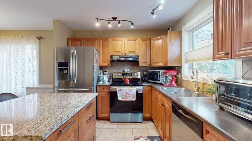 11844 125 Street, Edmonton, AB - Indoor Photo Showing Kitchen With Double Sink