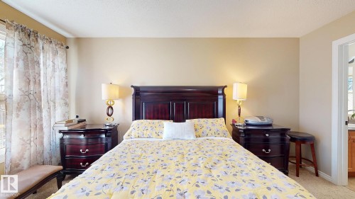 11844 125 Street, Edmonton, AB - Indoor Photo Showing Bedroom