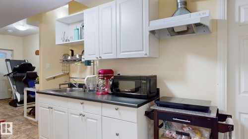 11844 125 Street, Edmonton, AB - Indoor