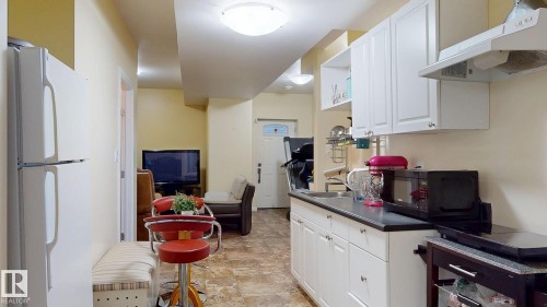 11844 125 Street, Edmonton, AB - Indoor