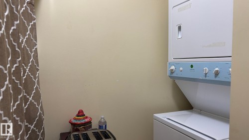 11844 125 Street, Edmonton, AB - Indoor Photo Showing Laundry Room
