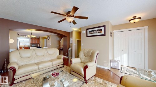 11844 125 Street, Edmonton, AB - Indoor Photo Showing Living Room