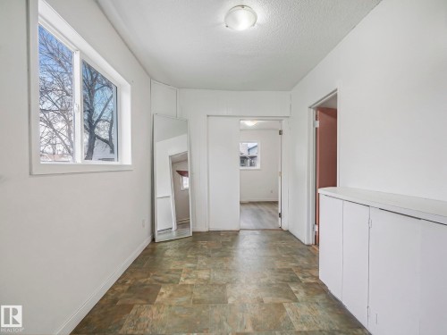 9632 106A Avenue, Edmonton, AB - Indoor Photo Showing Other Room