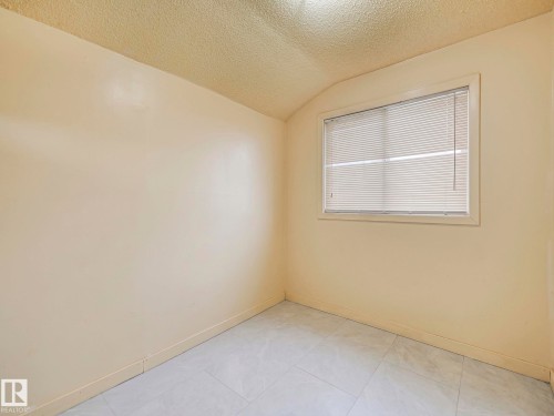 9632 106A Avenue, Edmonton, AB - Indoor Photo Showing Other Room
