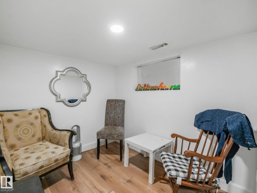 9632 106A Avenue, Edmonton, AB - Indoor