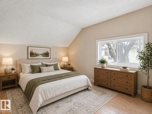 9632 106A Avenue, Edmonton, AB - Indoor Photo Showing Bedroom