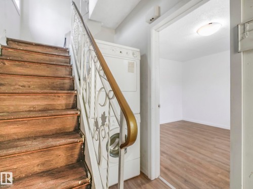 9632 106A Avenue, Edmonton, AB - Indoor Photo Showing Other Room