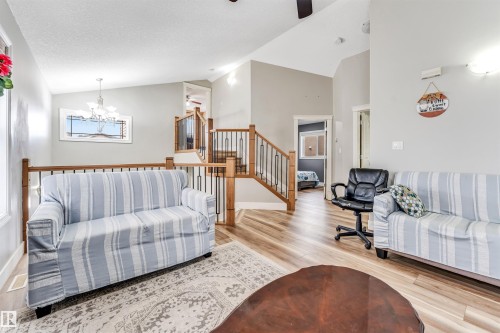 3228 18 St, Edmonton, AB - Indoor