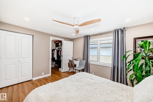 3207 139 Avenue, Edmonton, AB - Indoor Photo Showing Bedroom