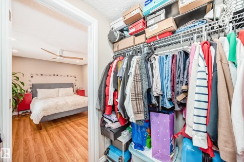 3207 139 Avenue, Edmonton, AB - Indoor With Storage