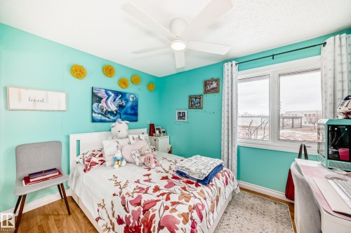 3207 139 Avenue, Edmonton, AB - Indoor Photo Showing Bedroom