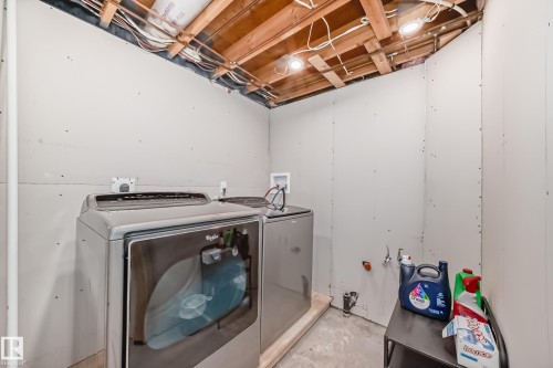 3207 139 Avenue, Edmonton, AB - Indoor Photo Showing Laundry Room