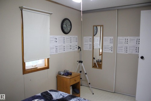 Image quality insufficient for description - 4839 49 Avenue, Chipman, AB - Indoor Photo Showing Bedroom