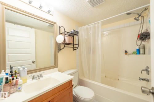 142 10636 120 Street, Edmonton, AB - Indoor Photo Showing Bathroom
