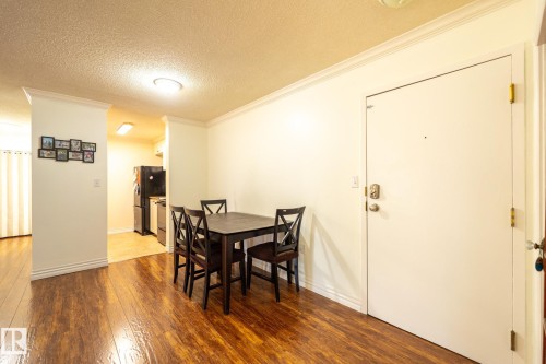 142 10636 120 Street, Edmonton, AB - Indoor Photo Showing Dining Room