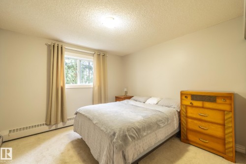 142 10636 120 Street, Edmonton, AB - Indoor Photo Showing Bedroom