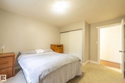 142 10636 120 Street, Edmonton, AB - Indoor Photo Showing Bedroom