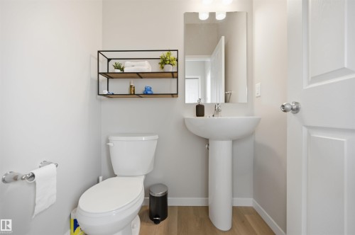 9496 Colak Lane, Edmonton, AB - Indoor Photo Showing Bathroom