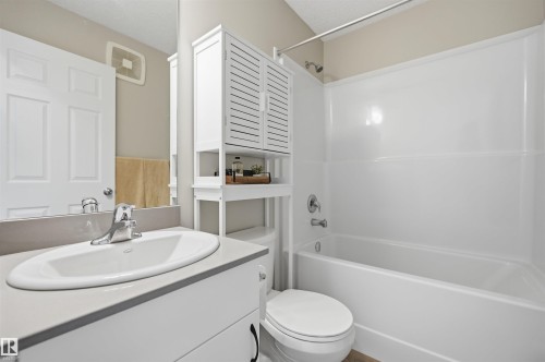 9496 Colak Lane, Edmonton, AB - Indoor Photo Showing Bathroom
