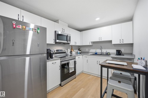 9496 Colak Lane, Edmonton, AB - Indoor Photo Showing Kitchen