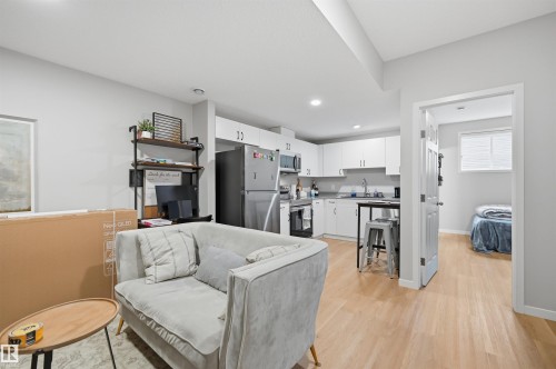 9496 Colak Lane, Edmonton, AB - Indoor