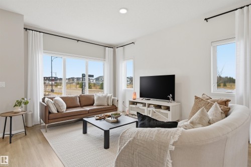 9496 Colak Lane, Edmonton, AB - Indoor Photo Showing Living Room