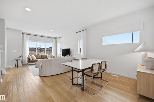 9496 Colak Lane, Edmonton, AB - Indoor Photo Showing Living Room