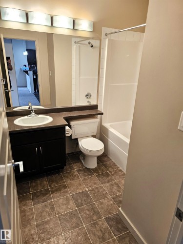 Common Bathroom, 4-piece - Edmonton, AB - Indoor Photo Showing Bathroom