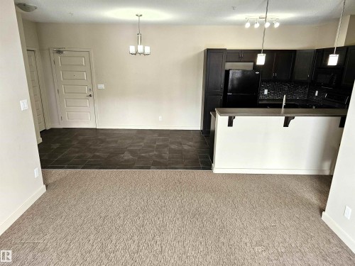 Edmonton, AB - Indoor Photo Showing Kitchen