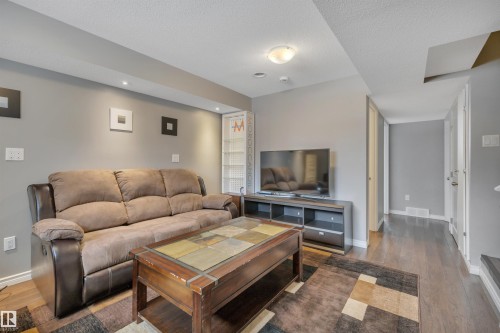 419 Simpkins Link, Leduc, AB - Indoor Photo Showing Living Room