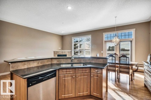 17 12610 15 Avenue, Edmonton, AB - Indoor Photo Showing Kitchen With Double Sink