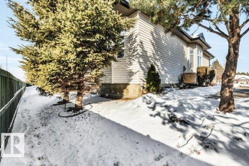 17 12610 15 Avenue, Edmonton, AB - Outdoor