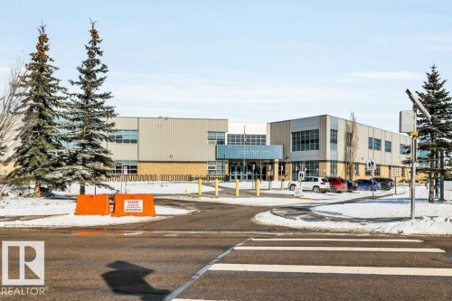 17 12610 15 Avenue, Edmonton, AB - Outdoor