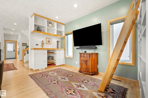 9604 100A Street, Edmonton, AB - Indoor Photo Showing Other Room