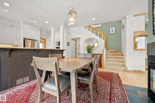 9604 100A Street, Edmonton, AB - Indoor Photo Showing Dining Room