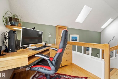 9604 100A Street, Edmonton, AB - Indoor Photo Showing Office