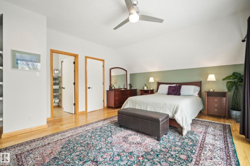 9604 100A Street, Edmonton, AB - Indoor Photo Showing Bedroom