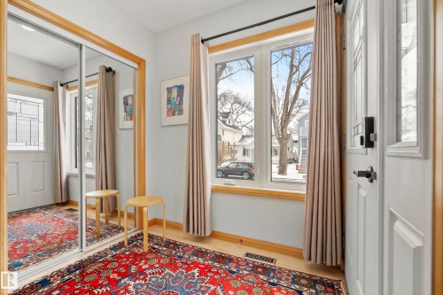9604 100A Street, Edmonton, AB - Indoor Photo Showing Other Room