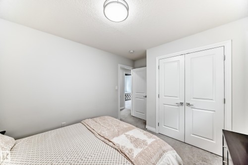7035 Chivers Loop, Edmonton, AB - Indoor Photo Showing Bedroom