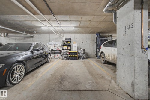 330 390 Windermere Rd, Edmonton, AB - Indoor Photo Showing Garage