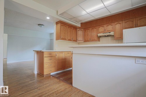 14019 106 Avenue, Edmonton, AB - Indoor Photo Showing Kitchen
