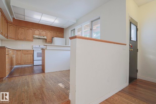 14019 106 Avenue, Edmonton, AB - Indoor Photo Showing Kitchen