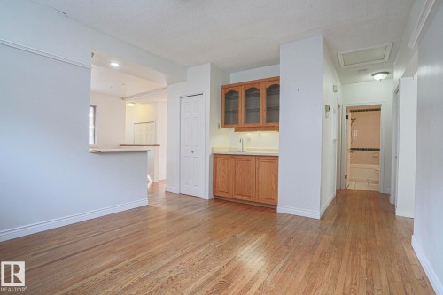 14019 106 Avenue, Edmonton, AB - Indoor