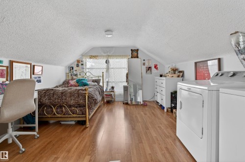 9205 99 Street, Edmonton, AB - Indoor Photo Showing Bedroom