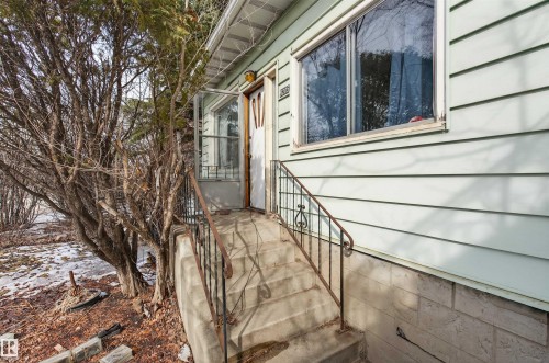 9205 99 Street, Edmonton, AB - Outdoor