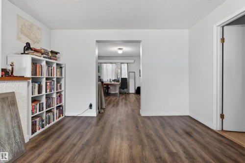 9205 99 Street, Edmonton, AB - Indoor Photo Showing Other Room