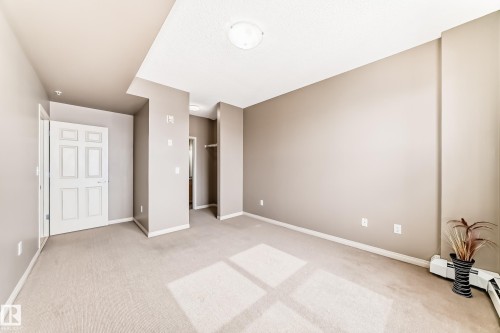 1-304 4245 139 Avenue, Edmonton, AB - Indoor Photo Showing Other Room