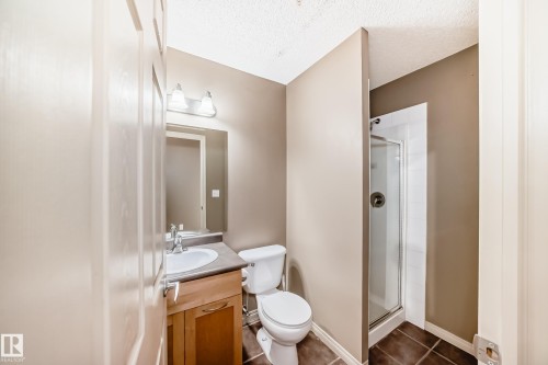 1-304 4245 139 Avenue, Edmonton, AB - Indoor Photo Showing Bathroom