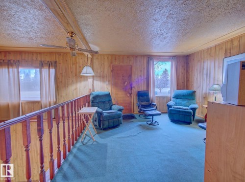 9533 77 Avenue, Edmonton, AB - Indoor Photo Showing Other Room