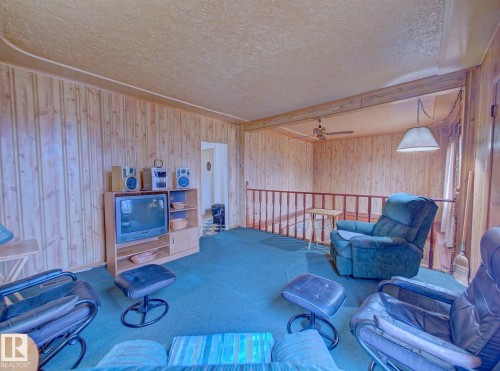 9533 77 Avenue, Edmonton, AB - Indoor